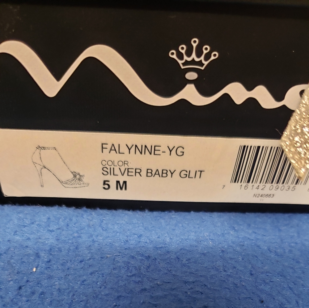 Nina Silver High Heel Sandals - Picture 5 of 5